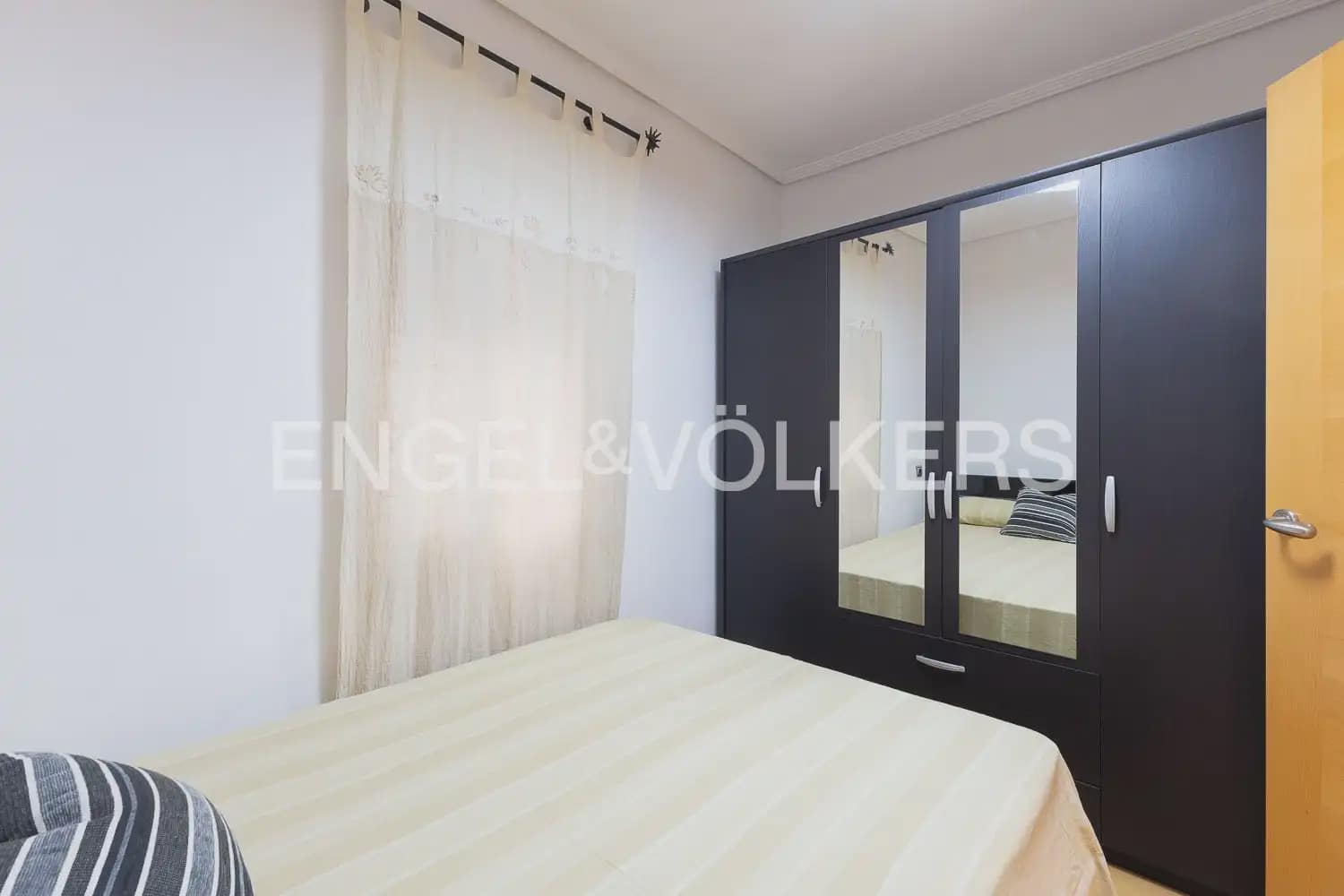 3 Zimmer Wohnung zu verkaufen in Valencia Stadt - 385.000 € (Ref: 9897637)