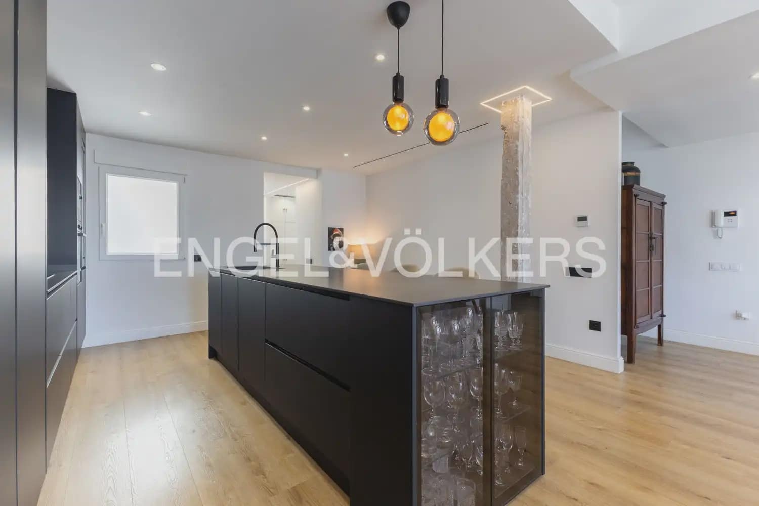 3 Zimmer Wohnung zu verkaufen in Valencia Stadt mit Garage - 795.000 € (Ref: 9897640)