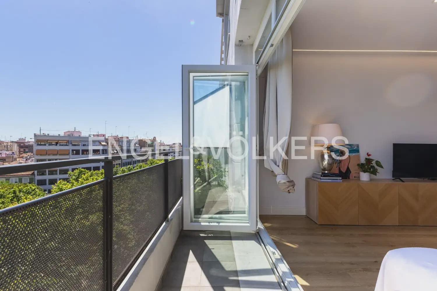 3 Zimmer Wohnung zu verkaufen in Valencia Stadt mit Garage - 795.000 € (Ref: 9897640)
