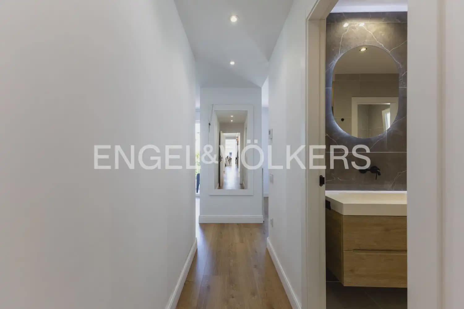3 Zimmer Wohnung zu verkaufen in Valencia Stadt mit Garage - 795.000 € (Ref: 9897640)