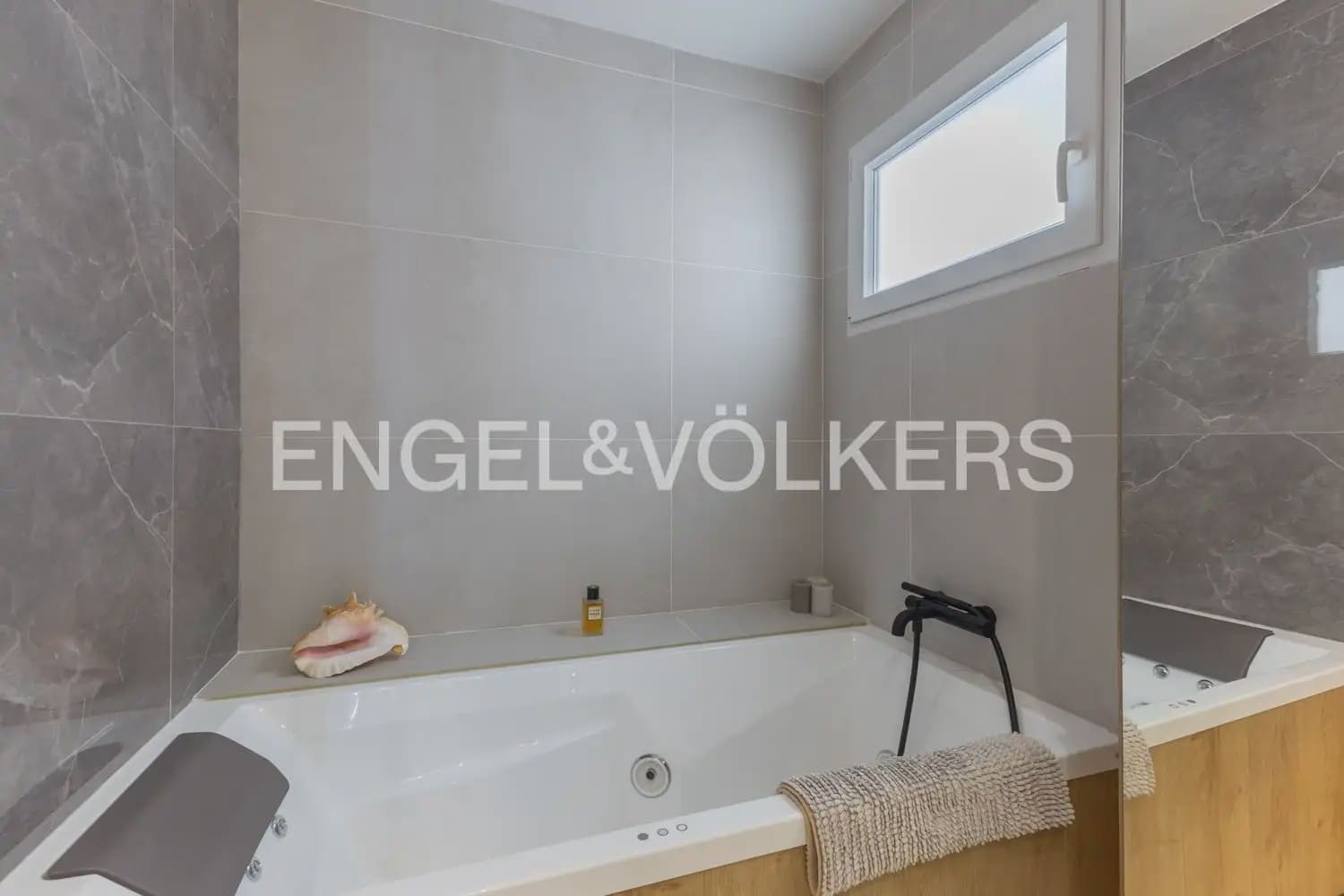 3 Zimmer Wohnung zu verkaufen in Valencia Stadt mit Garage - 795.000 € (Ref: 9897640)