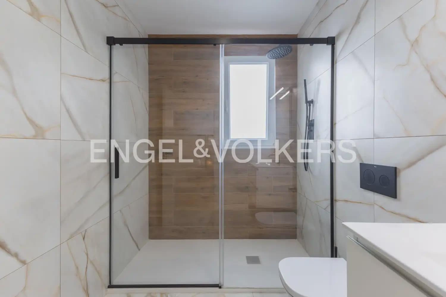 3 Zimmer Wohnung zu verkaufen in Valencia Stadt mit Garage - 795.000 € (Ref: 9897640)