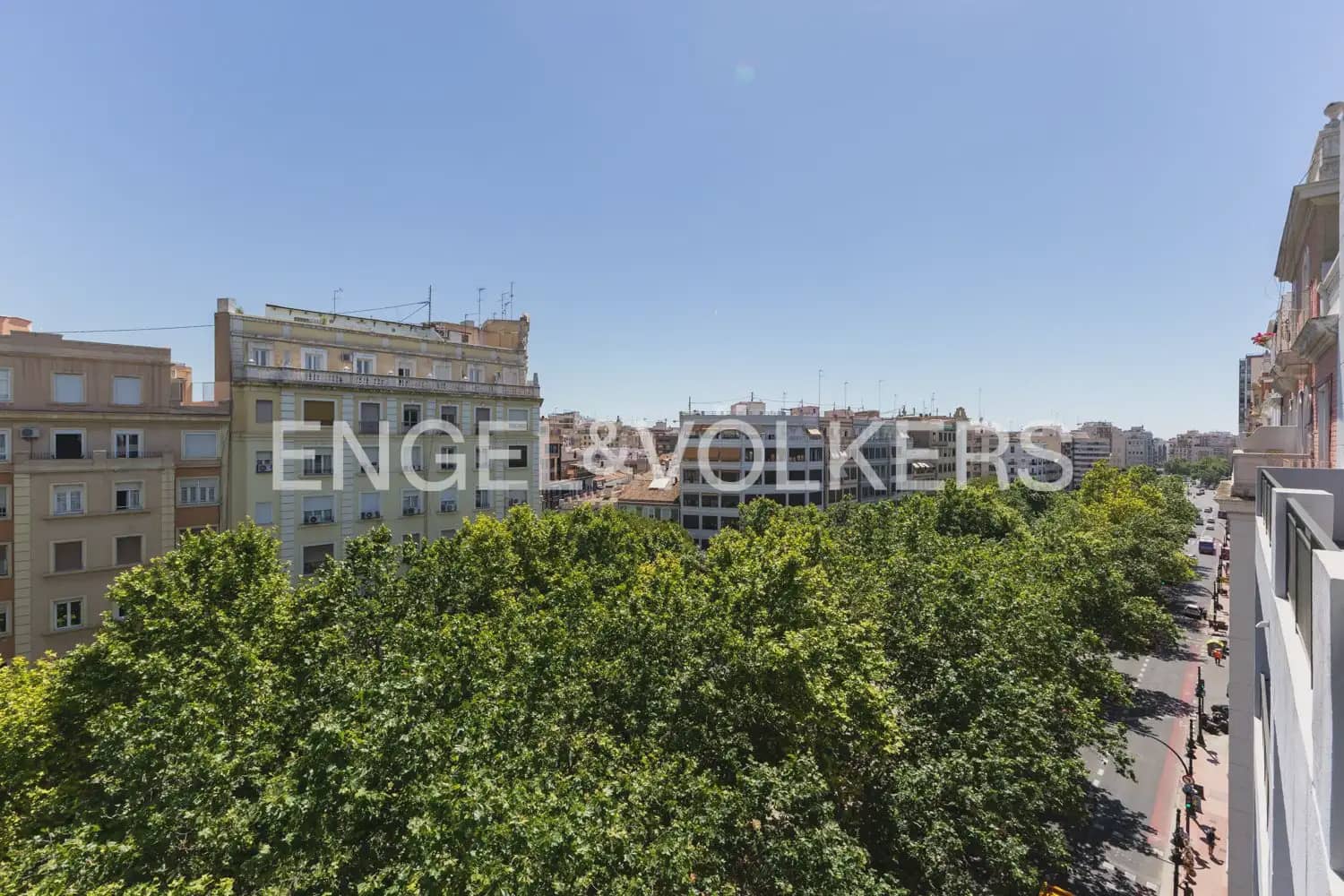 3 Zimmer Wohnung zu verkaufen in Valencia Stadt mit Garage - 795.000 € (Ref: 9897640)