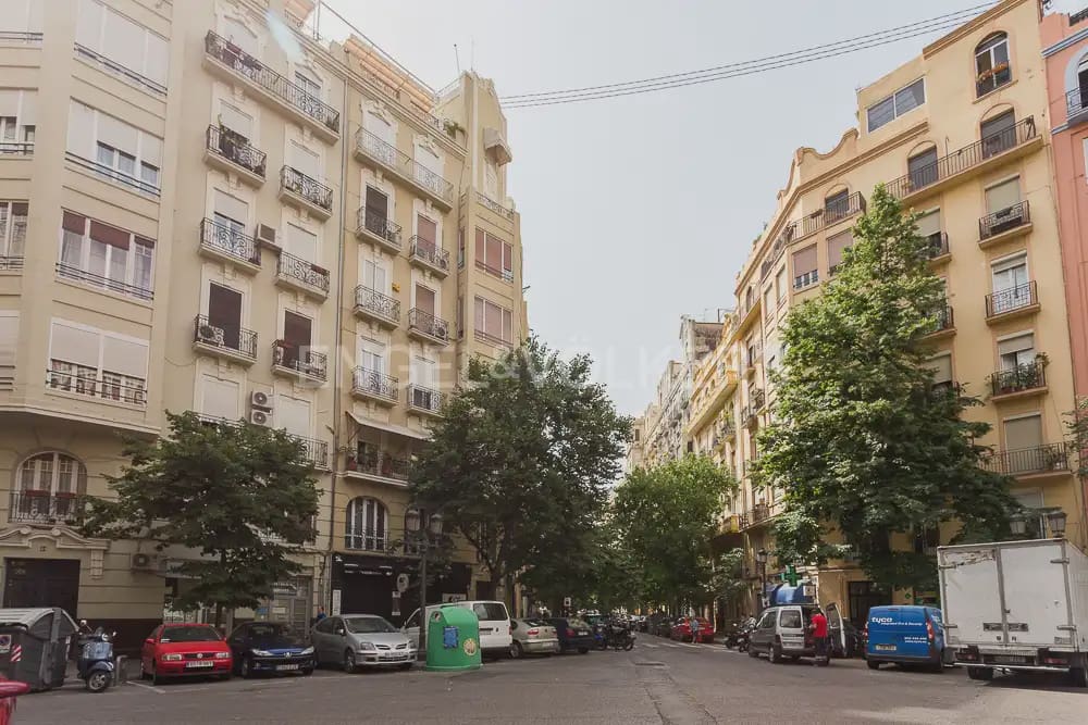 2 sovrum Lägenhet till salu i Valencia stad med garage - 615 000 € (Ref: 9897643)