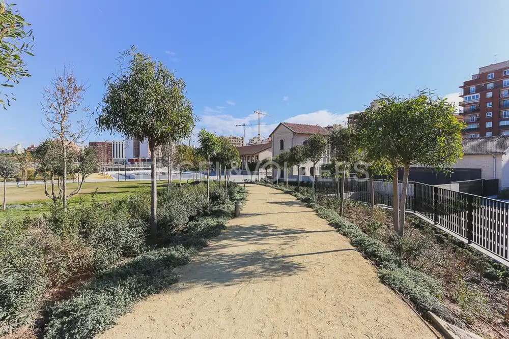 2 sovrum Lägenhet till salu i Valencia stad med garage - 615 000 € (Ref: 9897643)