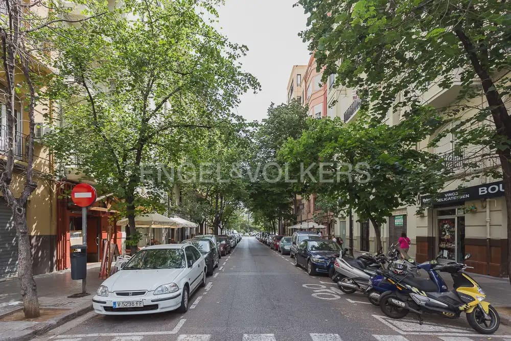 2 sovrum Lägenhet till salu i Valencia stad med garage - 575 000 € (Ref: 9897645)