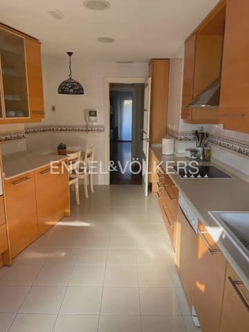3 makuuhuone Asunto vuokrattavana paikassa Mestalla, Valencia kaupunki mukana 
autotalli - 2 300 € (Ref: 9897651)