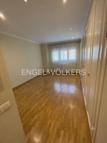 3 makuuhuone Asunto vuokrattavana paikassa Mestalla, Valencia kaupunki mukana 
autotalli - 2 300 € (Ref: 9897651)