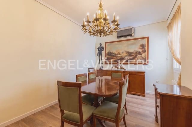 Appartement de 3 chambres à louer à El Grau, Valence ville - 2 300 € (Ref: 9897652)