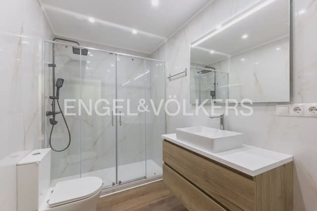 Appartement de 3 chambres à louer à El Grau, Valence ville - 2 300 € (Ref: 9897652)
