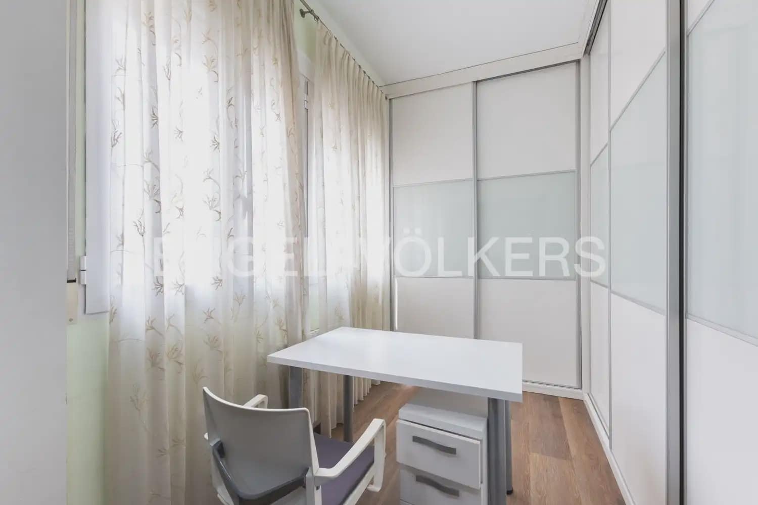 Appartement de 3 chambres à louer à Valence ville - 2 300 € (Ref: 9897652)