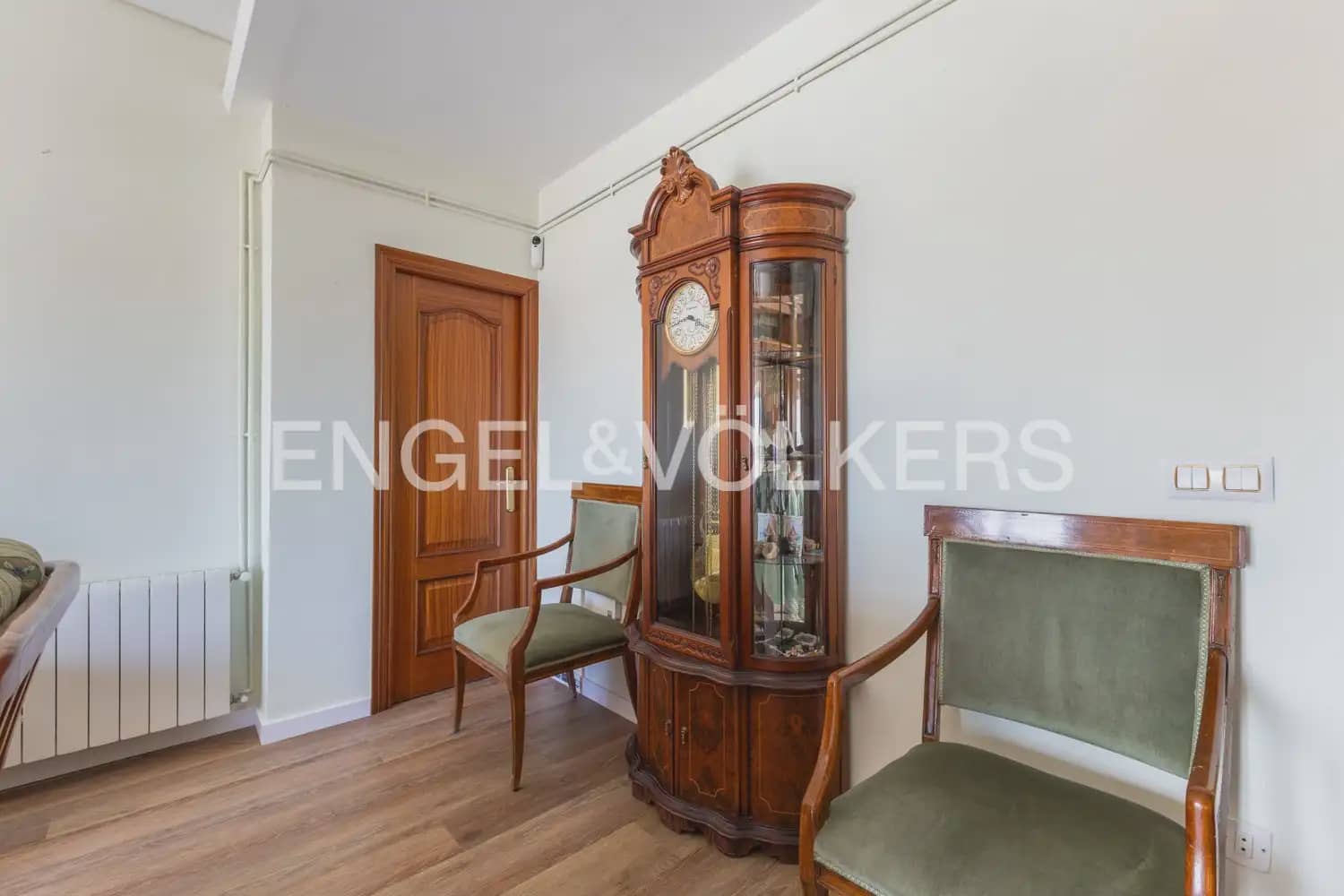 Appartement de 3 chambres à louer à Valence ville - 2 300 € (Ref: 9897652)