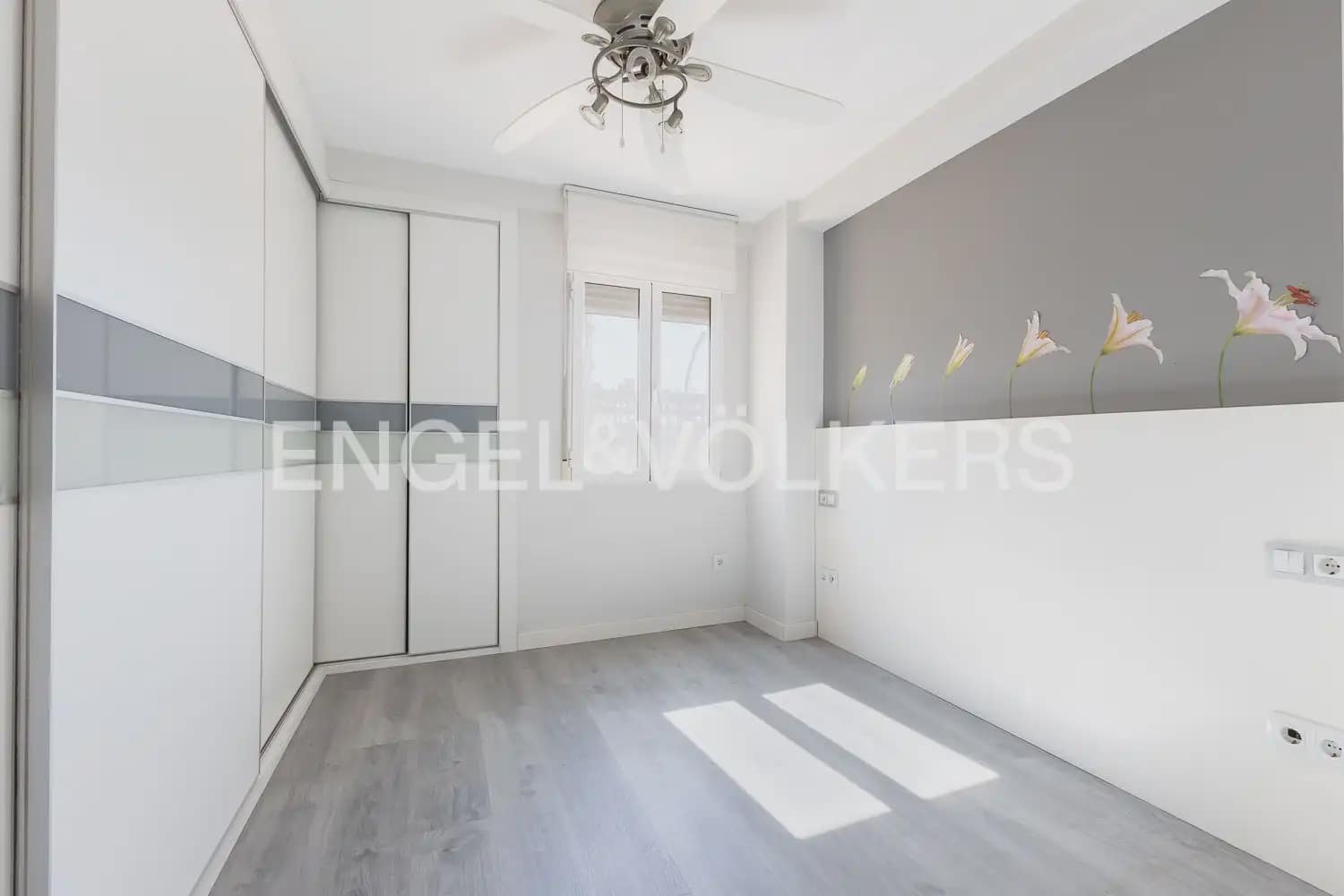 4 sypialnia Mieszkanie na sprzedaż w Miasto Walencja z garażem - 335 000 € (Ref: 9897653)