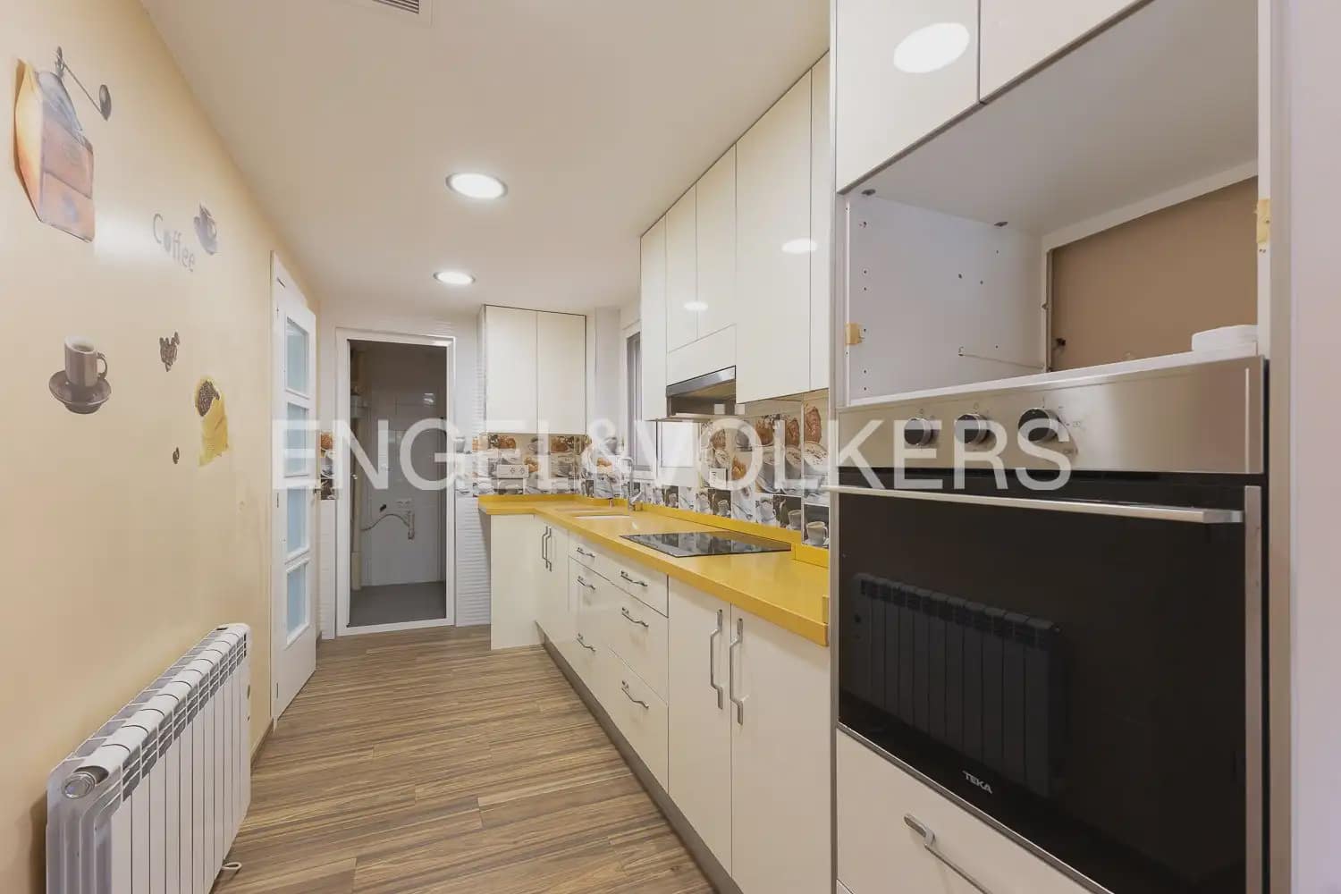 4 sypialnia Mieszkanie na sprzedaż w Miasto Walencja z garażem - 335 000 € (Ref: 9897653)