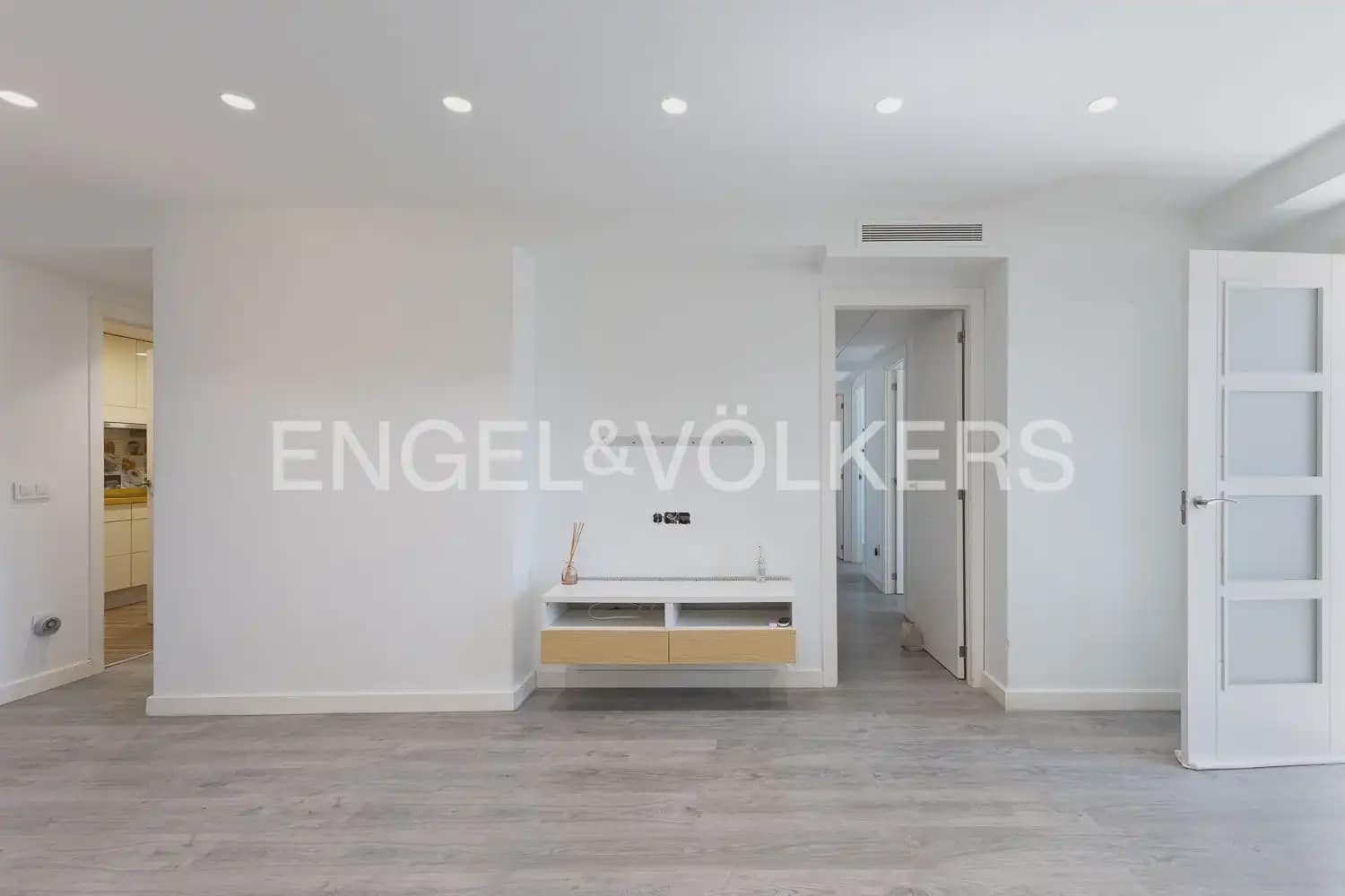4 sypialnia Mieszkanie na sprzedaż w Miasto Walencja z garażem - 335 000 € (Ref: 9897653)