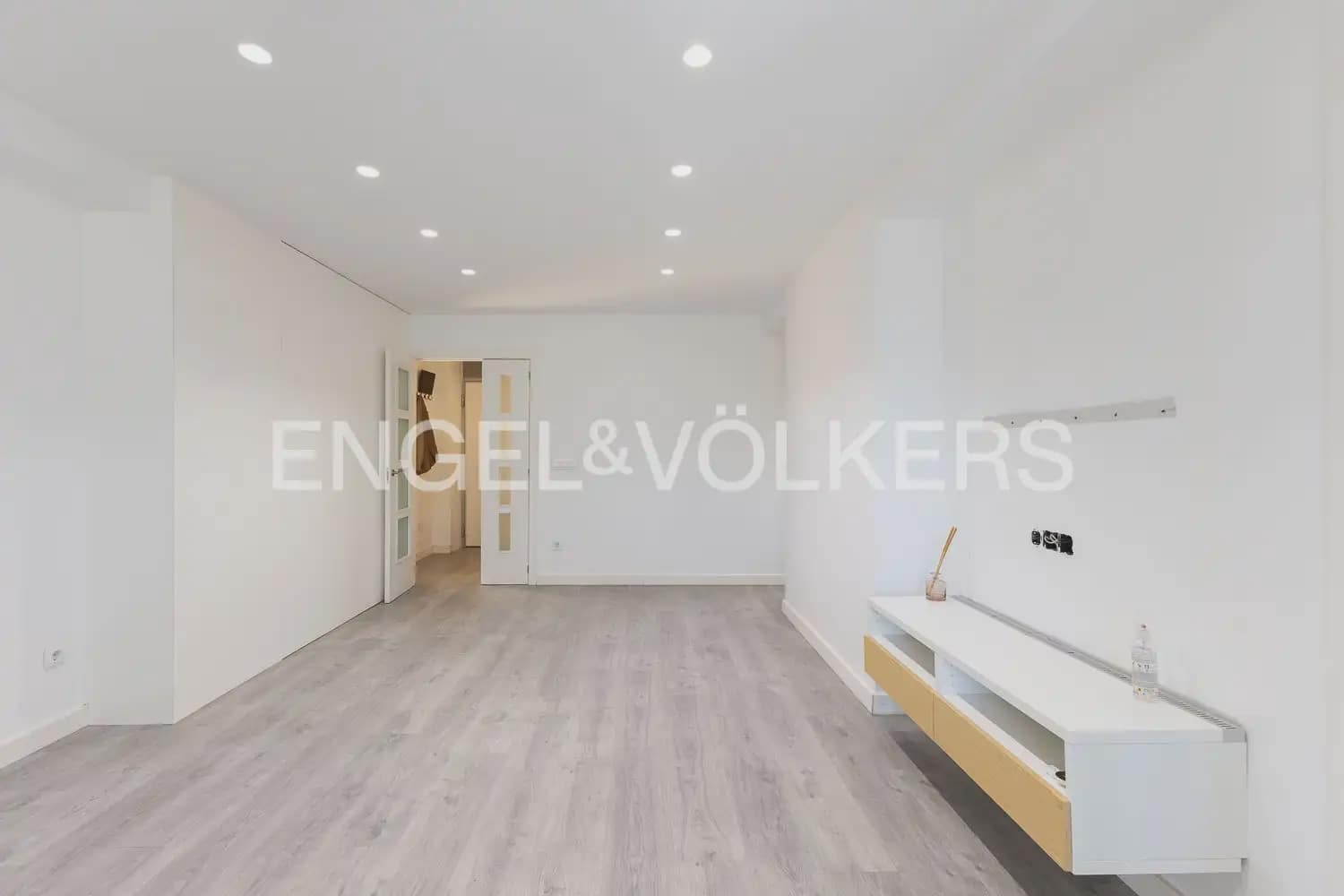 4 sypialnia Mieszkanie na sprzedaż w Miasto Walencja z garażem - 335 000 € (Ref: 9897653)