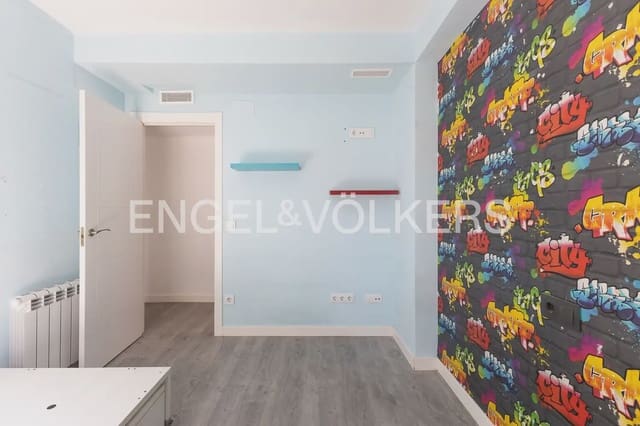 4 sypialnia Mieszkanie na sprzedaż w Tres Forques, Miasto Walencja z garażem - 335 000 € (Ref: 9897653)