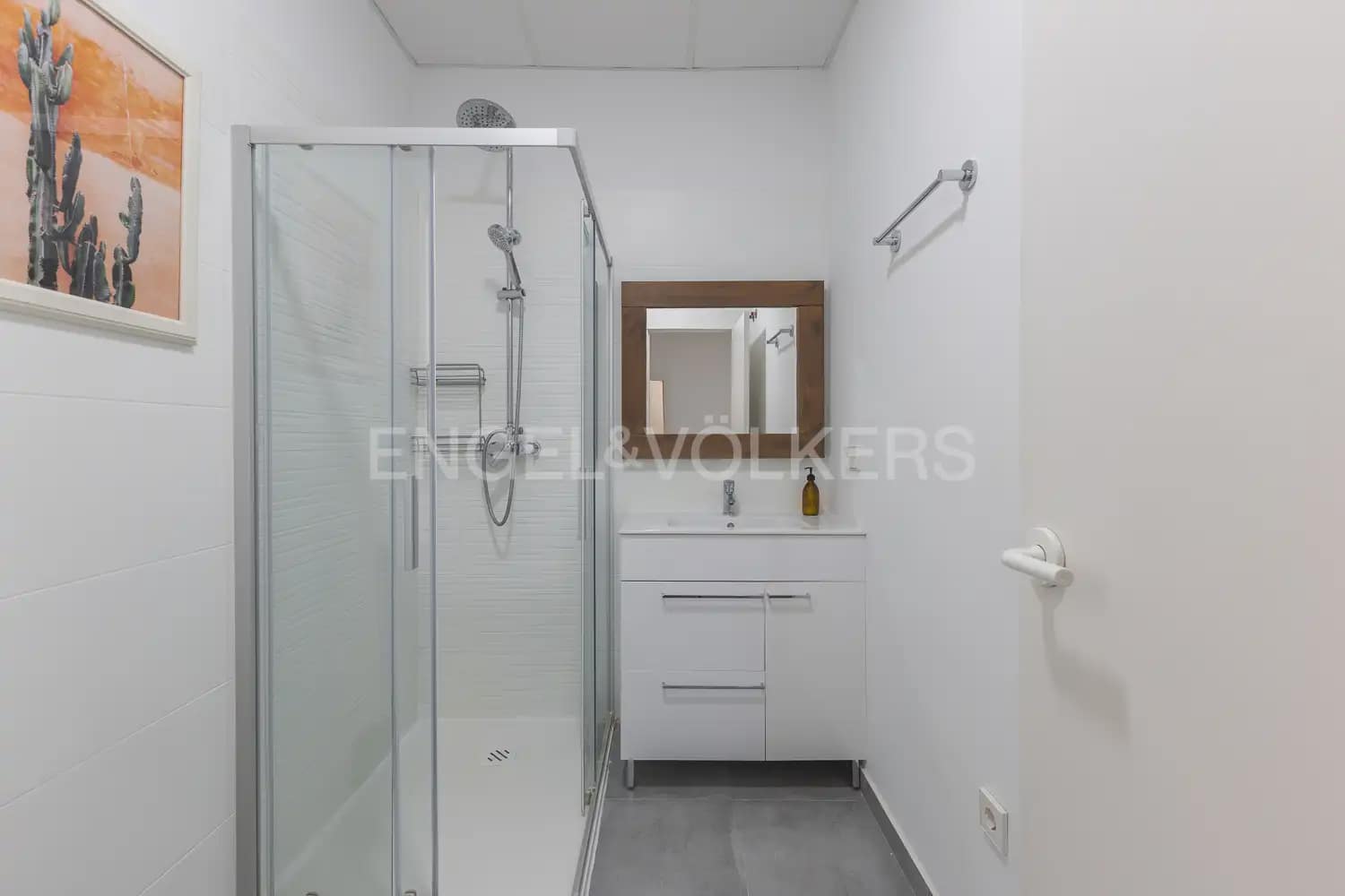 Piso de 3 habitaciones en València ciudad en alquiler con garaje - 2.300 € (Ref: 9897657)