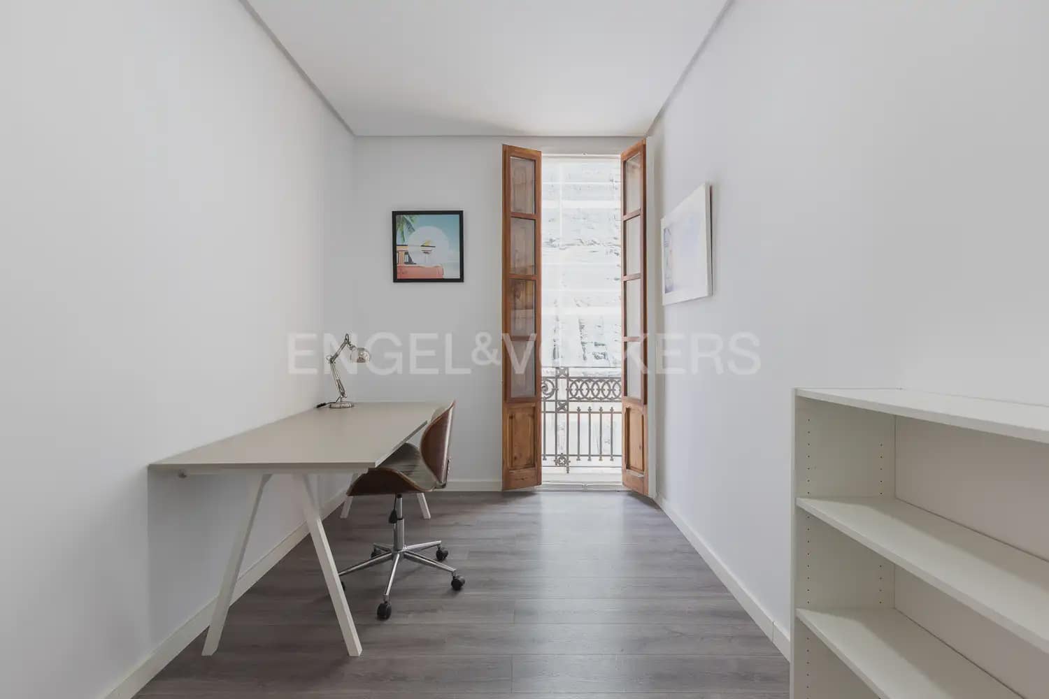 Piso de 3 habitaciones en València ciudad en alquiler con garaje - 2.300 € (Ref: 9897657)