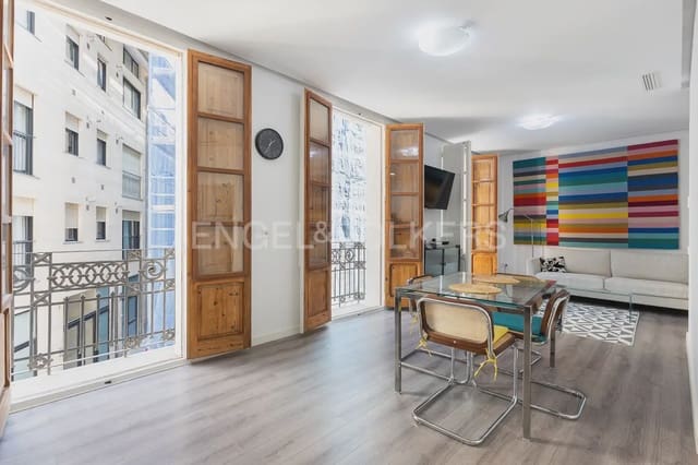 Piso de 3 habitaciones en La Seu, València ciudad en alquiler con garaje - 2.300 € (Ref: 9897657)