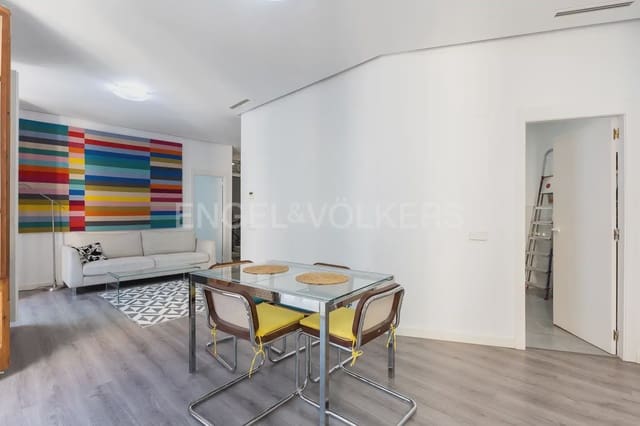 Piso de 3 habitaciones en La Seu, València ciudad en alquiler con garaje - 2.300 € (Ref: 9897657)