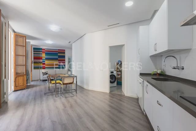Piso de 3 habitaciones en La Seu, València ciudad en alquiler con garaje - 2.300 € (Ref: 9897657)