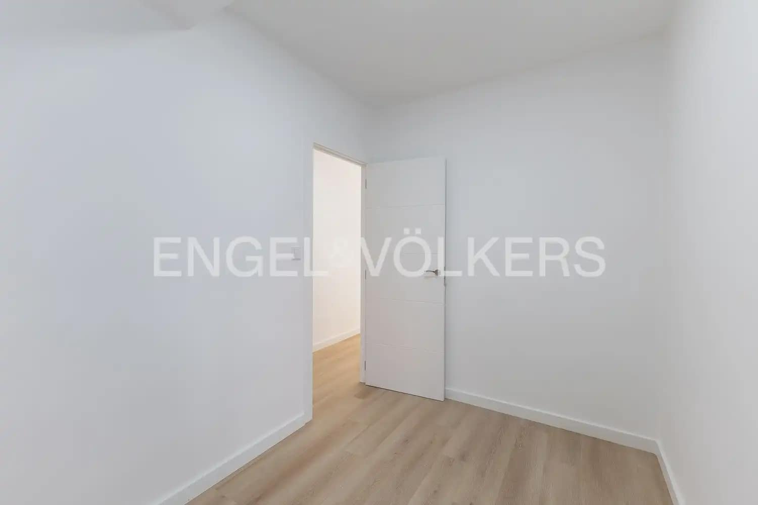 4 quarto Apartamento para venda em Valencia cidade - 248 000 € (Ref: 9897661)
