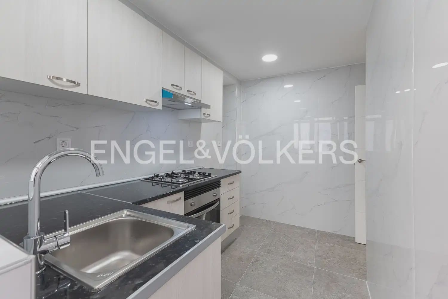 4 quarto Apartamento para venda em Valencia cidade - 248 000 € (Ref: 9897661)