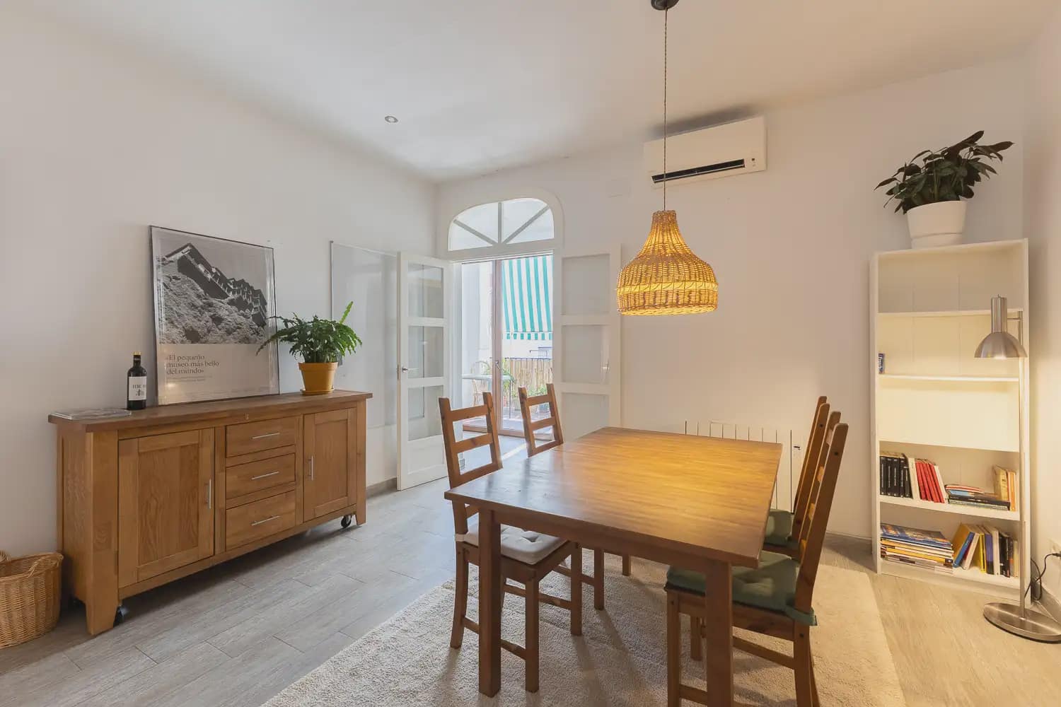 2 soveværelse Lejlighed til leje i Valencia by - € 2.200 (Ref: 9897663)