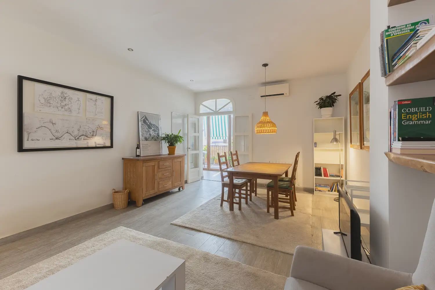 2 soveværelse Lejlighed til leje i Valencia by - € 2.200 (Ref: 9897663)