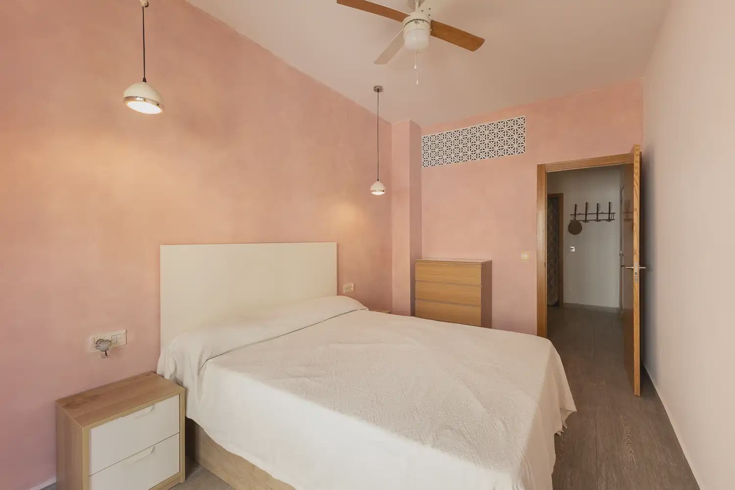2 soveværelse Lejlighed til leje i Valencia by - € 2.200 (Ref: 9897663)