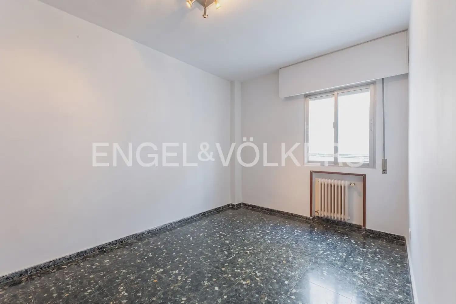 4 soveværelse Lejlighed til salg i Valencia by med garage - € 581.500 (Ref: 9897664)