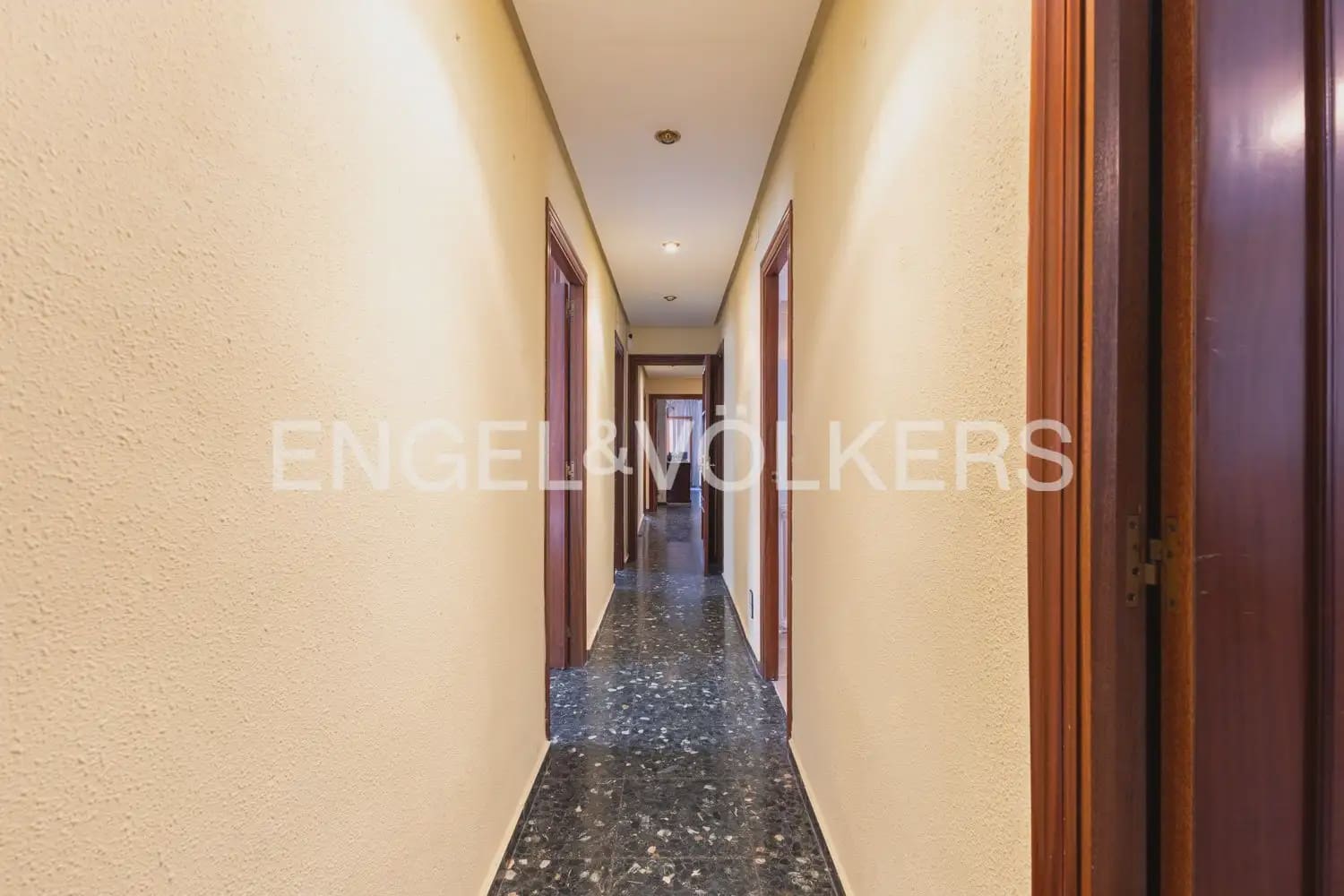 4 soveværelse Lejlighed til salg i Valencia by med garage - € 581.500 (Ref: 9897664)