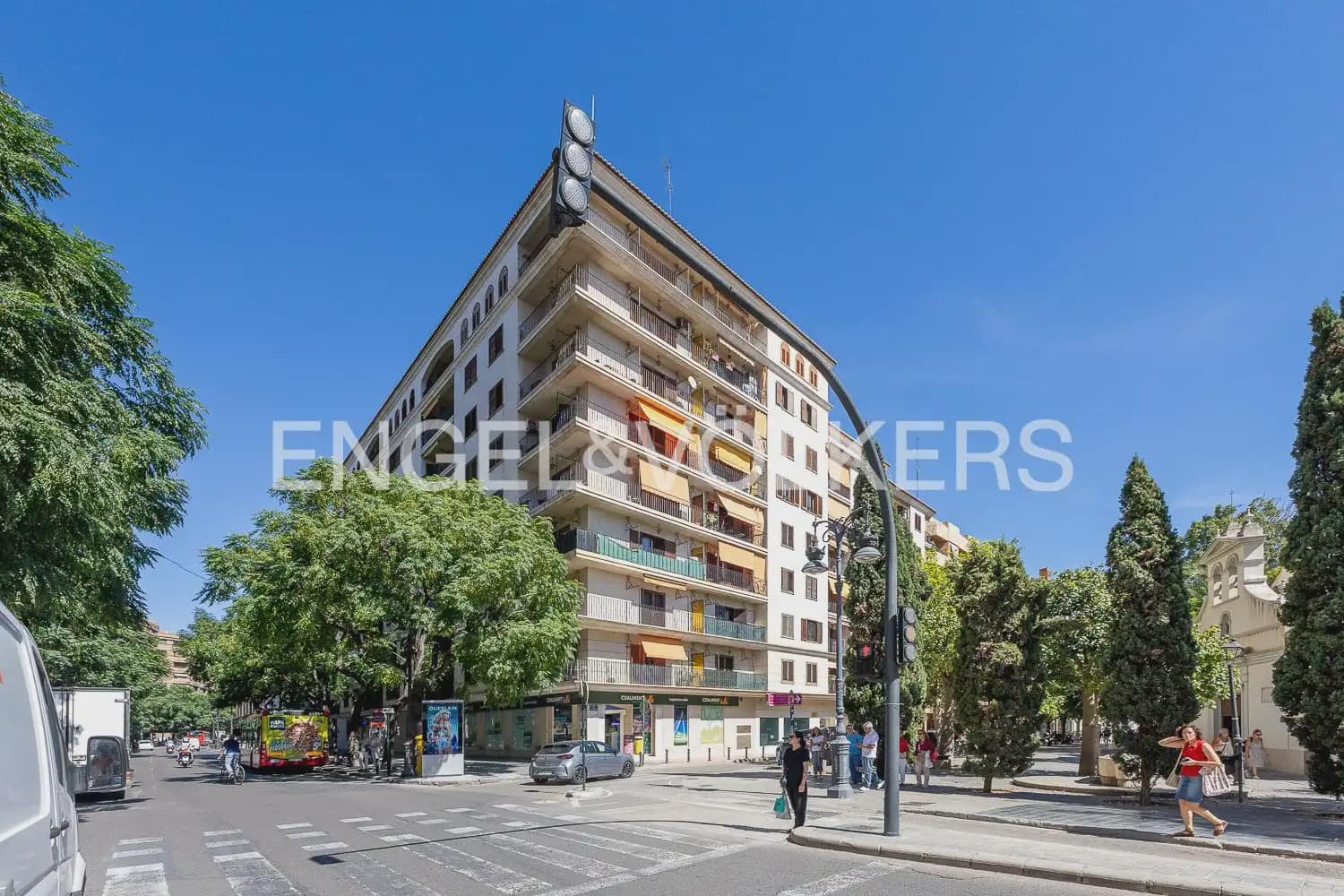 4 slaapkamer Flat te koop in Valencia stad met garage - € 575.000 (Ref: 9897664)