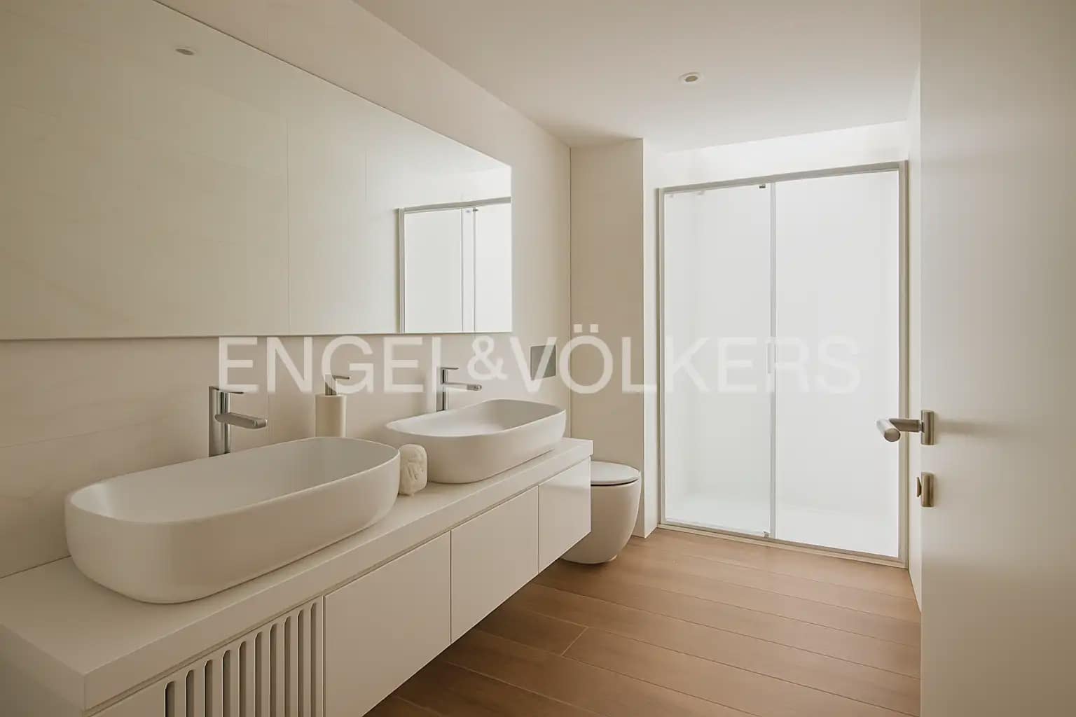 3 sovrum Lägenhet till salu i Valencia stad med pool garage - 1 550 000 € (Ref: 9897665)