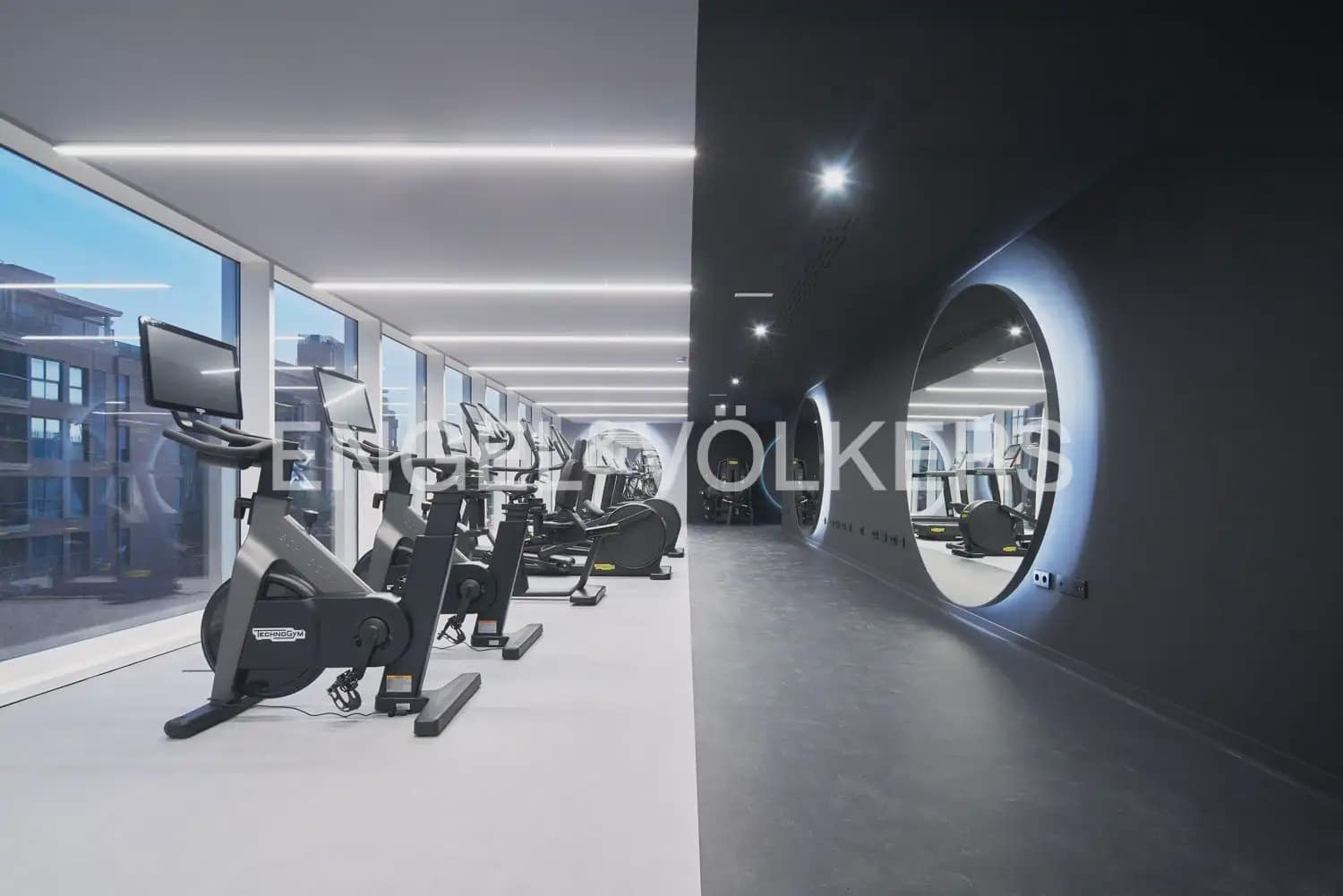 3 sovrum Lägenhet till salu i Valencia stad med pool garage - 1 550 000 € (Ref: 9897665)