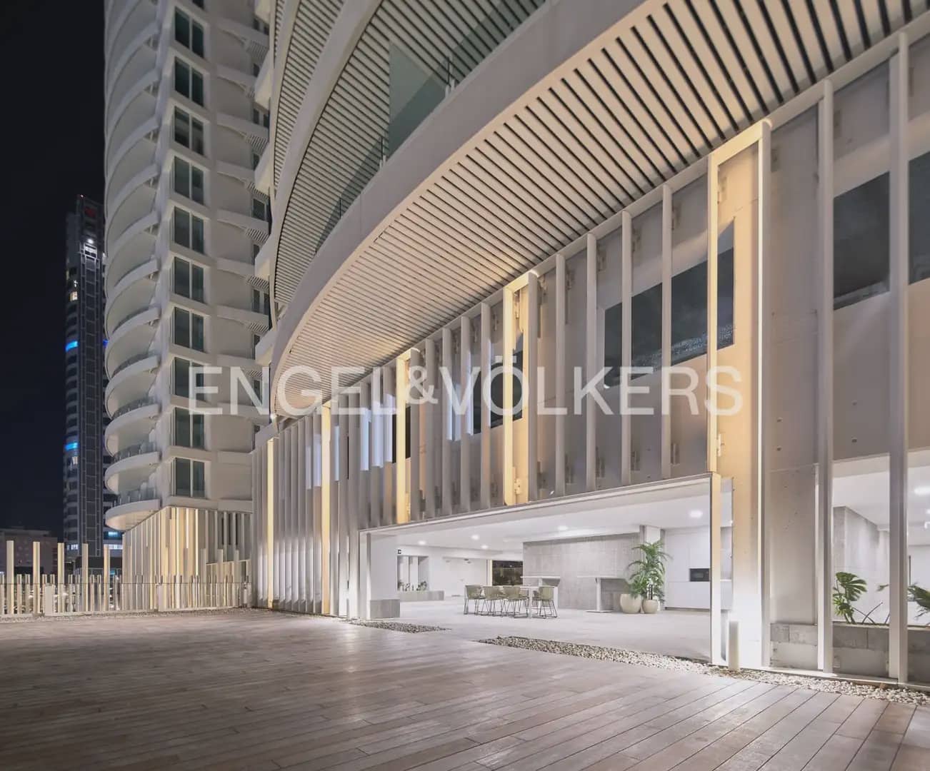 3 sovrum Lägenhet till salu i Valencia stad med pool garage - 1 550 000 € (Ref: 9897665)