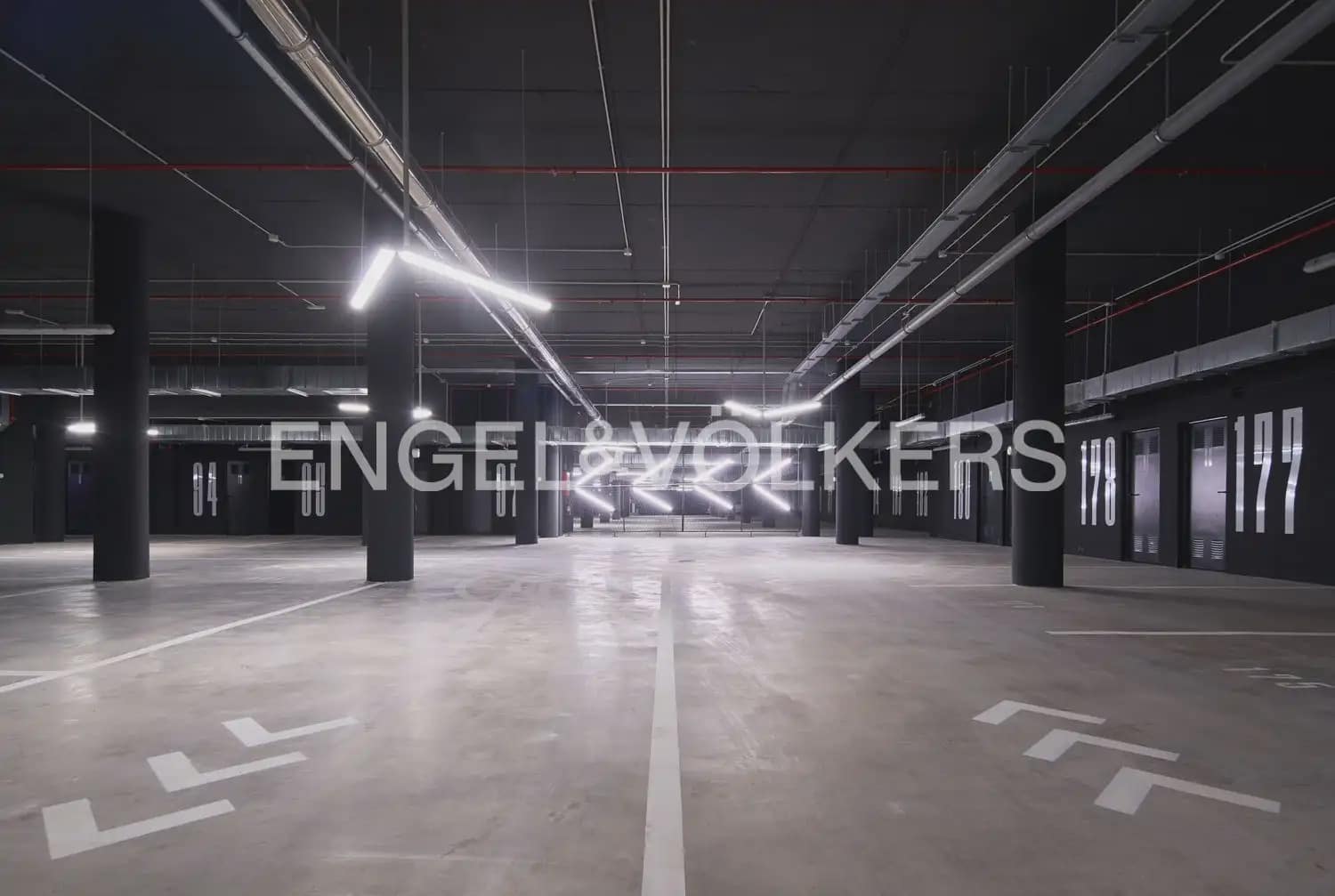 3 sovrum Lägenhet till salu i Valencia stad med pool garage - 1 550 000 € (Ref: 9897665)