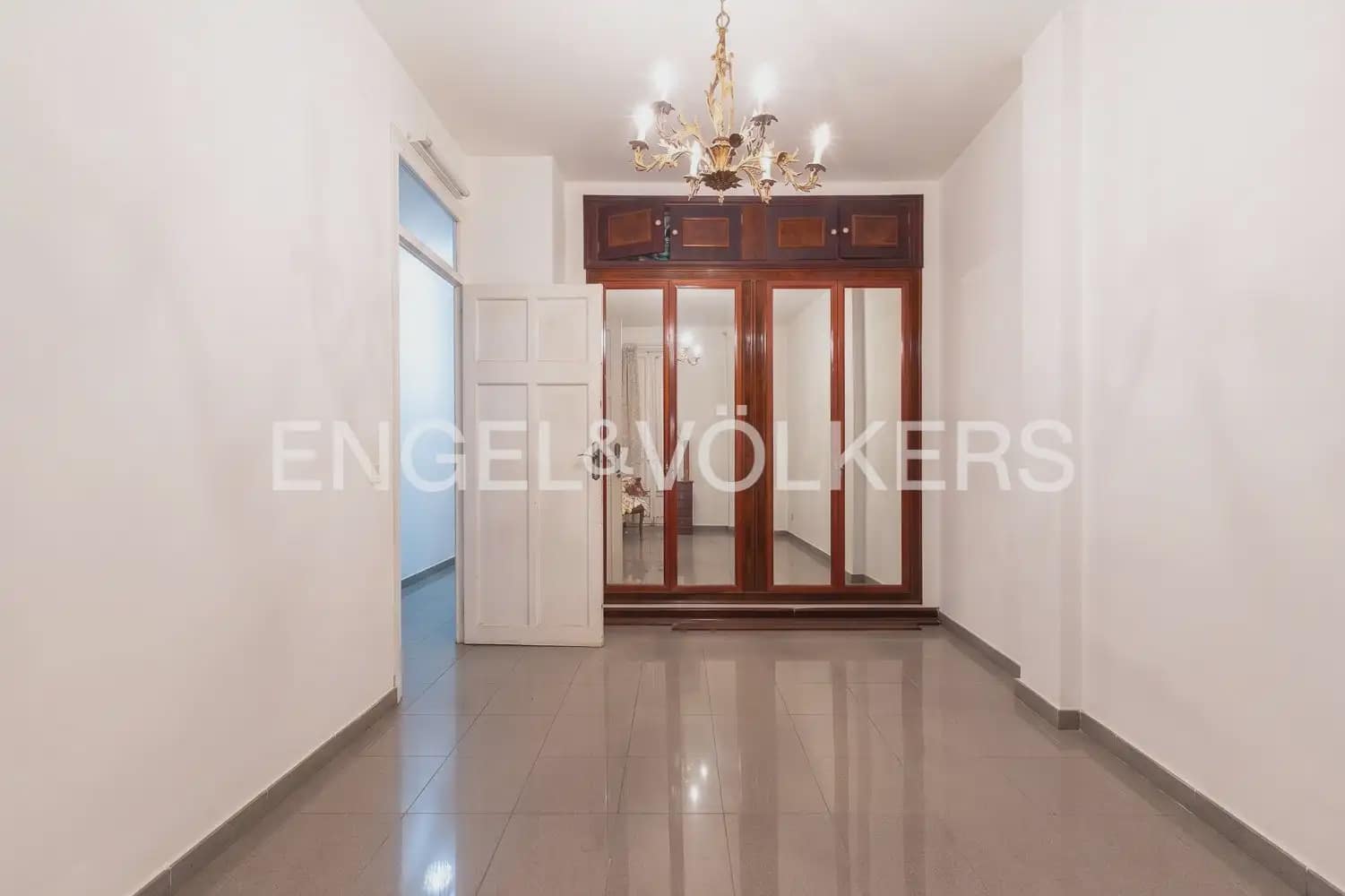 3 chambre Appartement à vendre à Valence ville - 1 100 000 € (Ref: 9897666)