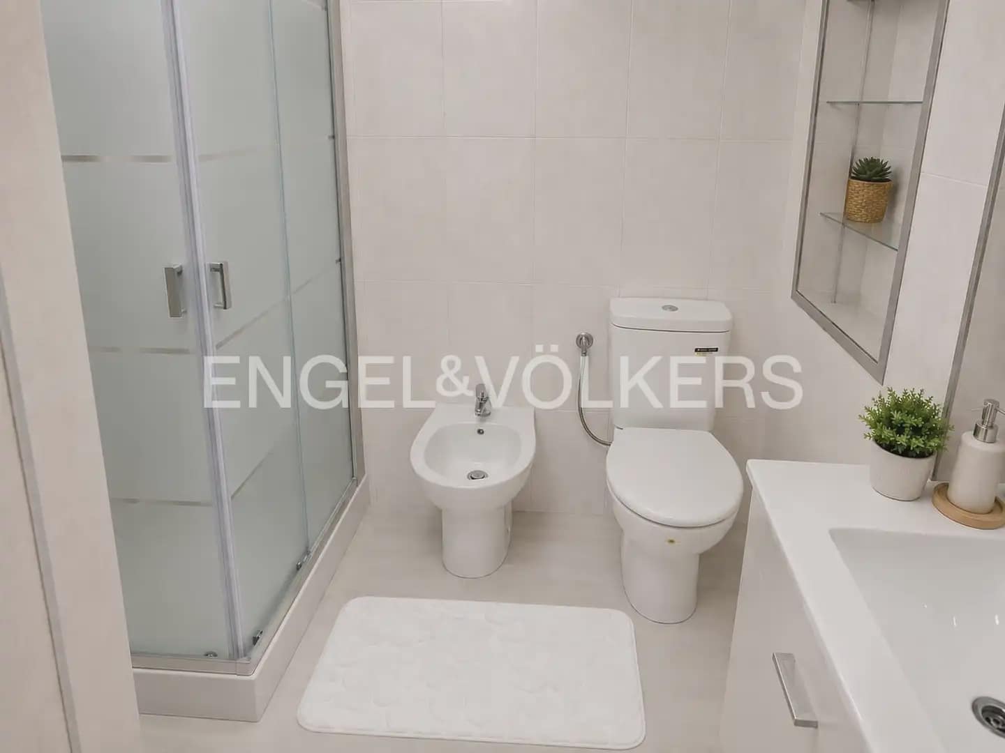 4 Zimmer Wohnung zu verkaufen in Valencia Stadt - 360.000 € (Ref: 9897669)