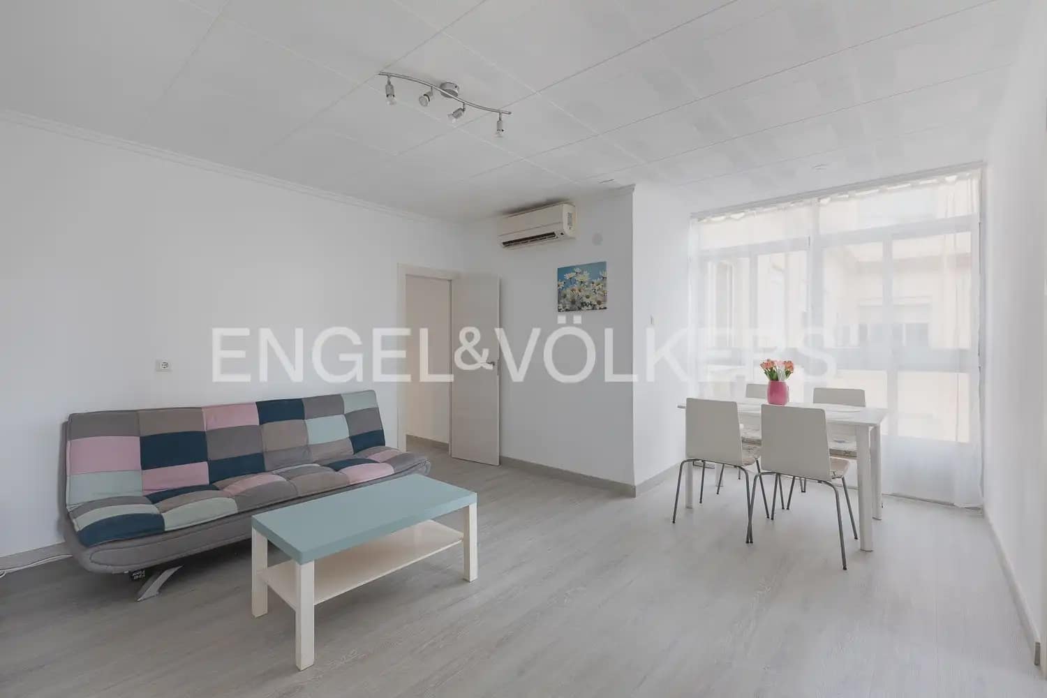 4 Zimmer Wohnung zu verkaufen in Valencia Stadt - 370.000 € (Ref: 9897669)