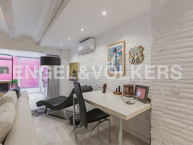 Appartement de 2 chambres à louer à Tres Forques, Valence ville - 1 800 € (Ref: 9897670)