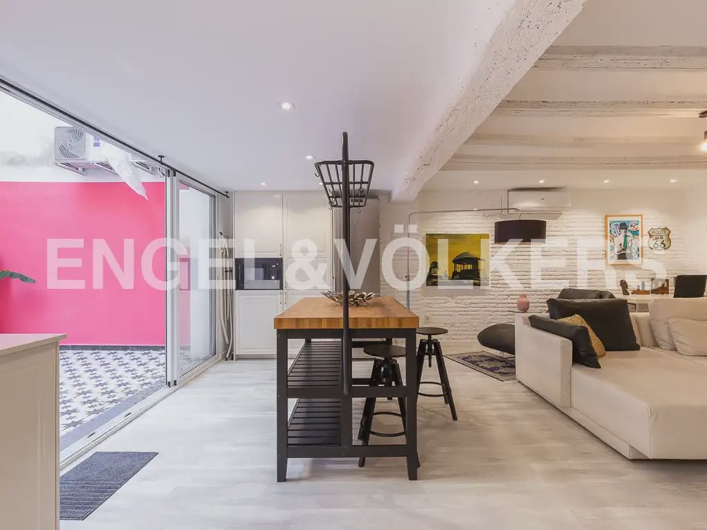 Appartement de 2 chambres à louer à Valence ville - 1 800 € (Ref: 9897670)