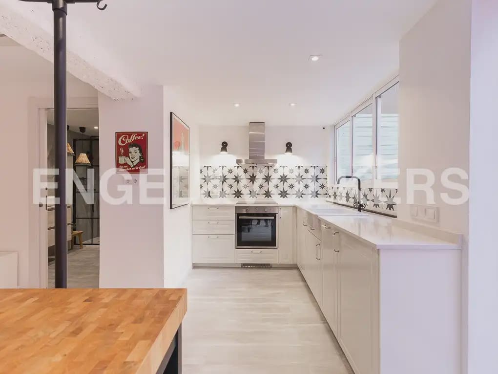Appartement de 2 chambres à louer à Valence ville - 1 800 € (Ref: 9897670)