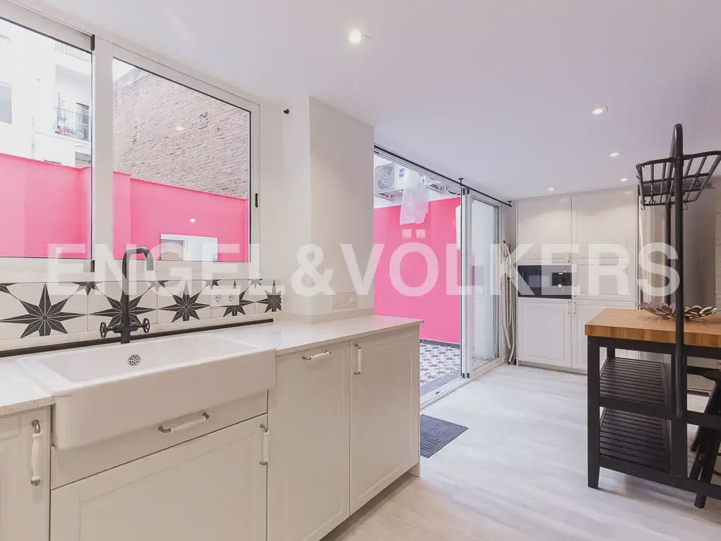 Appartement de 2 chambres à louer à Valence ville - 1 800 € (Ref: 9897670)