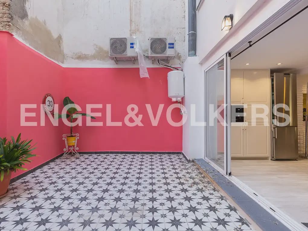 Appartement de 2 chambres à louer à Valence ville - 1 800 € (Ref: 9897670)