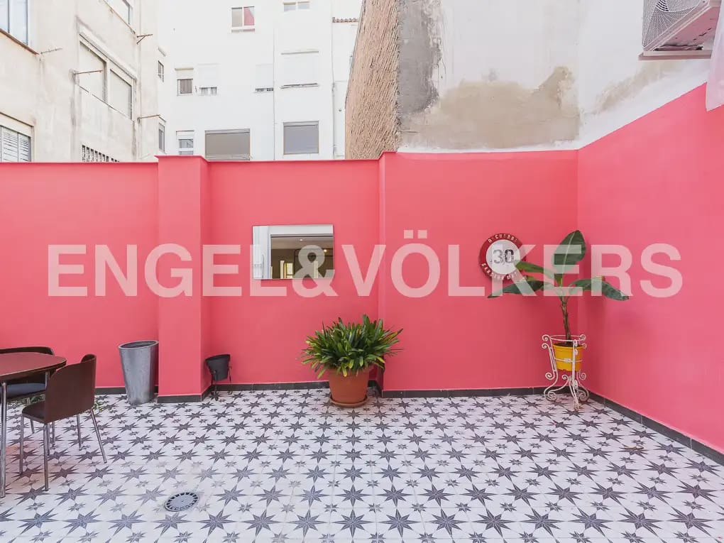 Appartement de 2 chambres à louer à Valence ville - 1 800 € (Ref: 9897670)