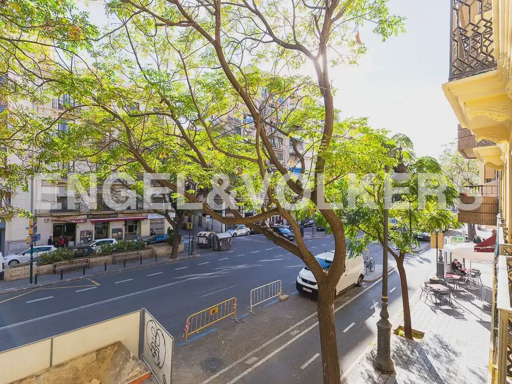 Appartement de 2 chambres à louer à Valence ville - 1 800 € (Ref: 9897670)