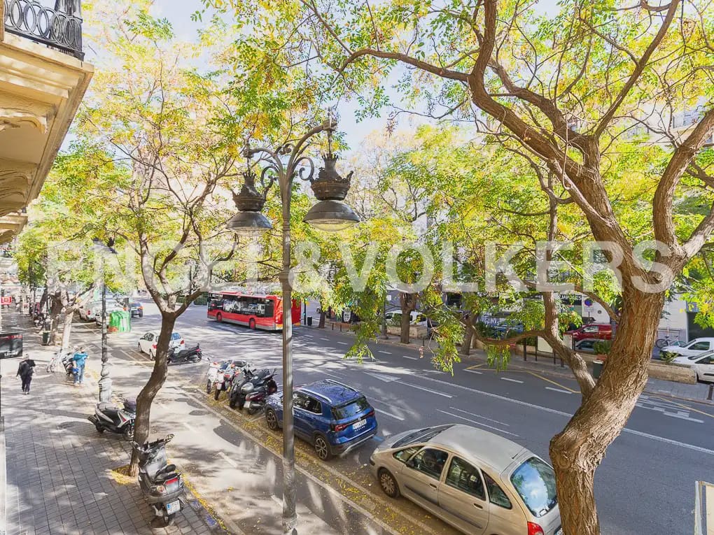 Appartement de 2 chambres à louer à Valence ville - 1 800 € (Ref: 9897670)