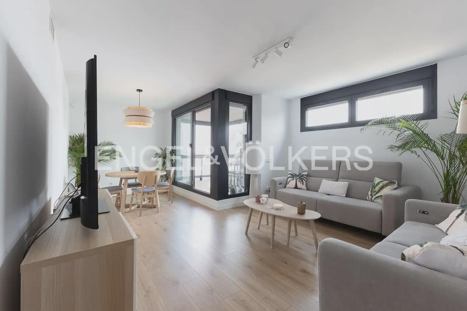 4 camera da letto Appartamento da affittare in Valencia citta con piscina garage - 2.800 € (Rif: 9897672)
